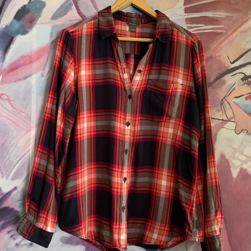 EDDIE BAUER Lightweight Plaid Button Down Shirt Size M